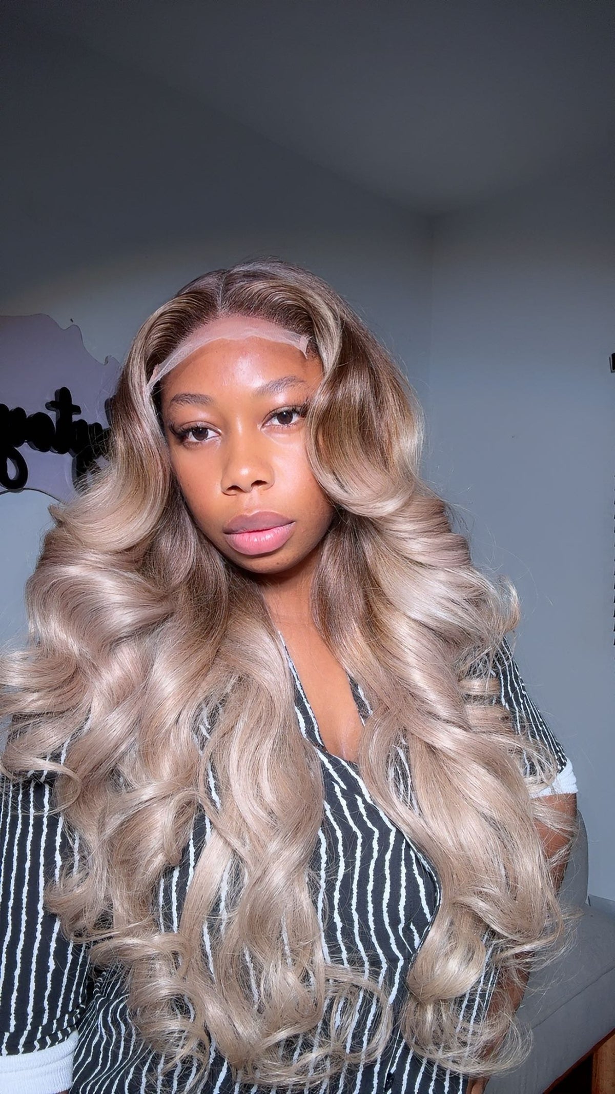 Donor Wavy Ash Blond